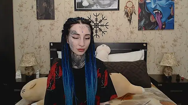 Velvetbat online show from February 5, 2026, 6:53 am