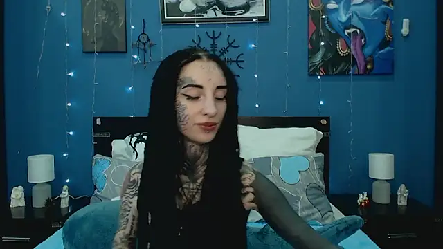 Velvetbat online show from June 15, 2026, 7:08 am
