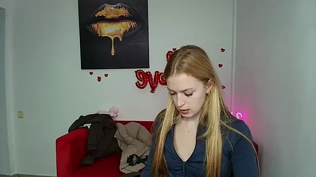 Snapshot of MirandaMayers chatting on March 21, 2025, 4:07 pm MirandaMayers online show from March 21, 2025, 4:07 pm