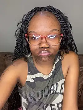 YummyMelanin117 online show from February 2, 2026, 10:31 pm