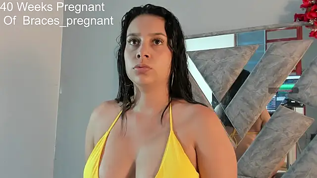 Snapshot of braces_kourtney chatting on September 12, 2025, 6:07 pm braces kourtney online show from September 12, 2025, 6:07 pm