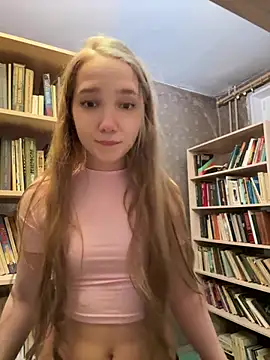 bambi lu online show from April 16, 2026, 9:39 pm