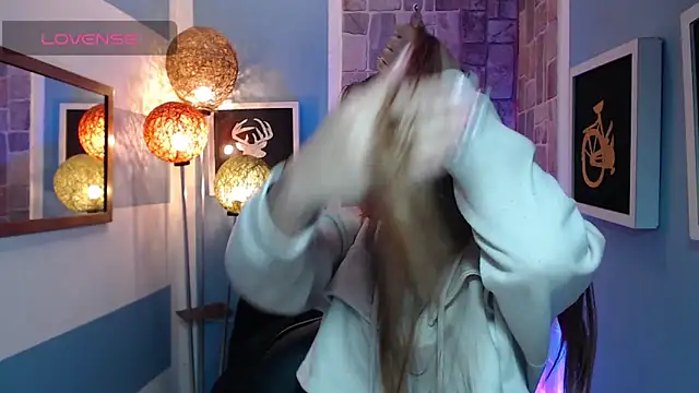 Snapshot of Fiorellaa_delsd chatting on November 4, 2025, 3:38 pm Fiorellaa delsd online show from November 4, 2025, 3:38 pm