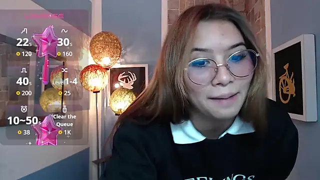 Snapshot of Fiorellaa_delsd chatting on October 21, 2025, 3:00 pm Fiorellaa delsd online show from October 21, 2025, 3:00 pm