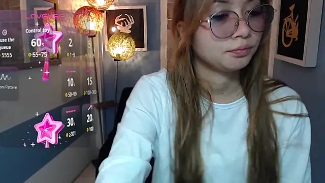 Snapshot of Fiorellaa_delsd chatting on October 28, 2025, 3:22 pm Fiorellaa delsd online show from October 28, 2025, 3:22 pm