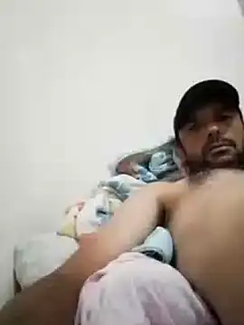 Snapshot of gatomagro10 chatting on March 21, 2025, 5:45 pm gatomagro10 online show from March 21, 2025, 5:45 pm