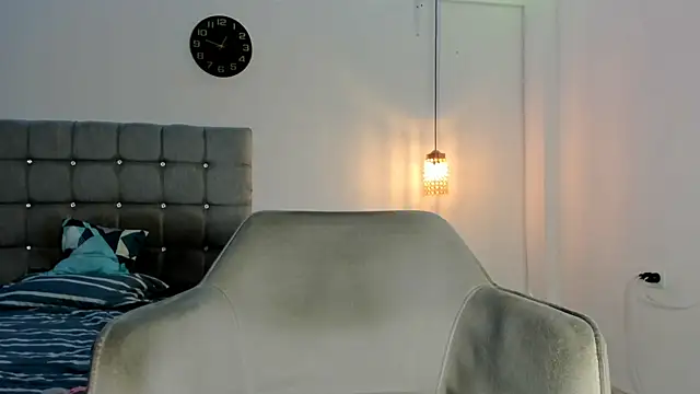 samxx muscle online show from January 5, 2026, 5:27 pm