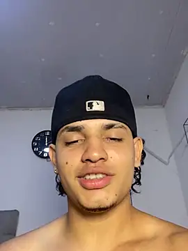 Snapshot of samxx_muscle chatting on March 8, 2026, 6:49 am samxx muscle online show from March 8, 2026, 6:49 am