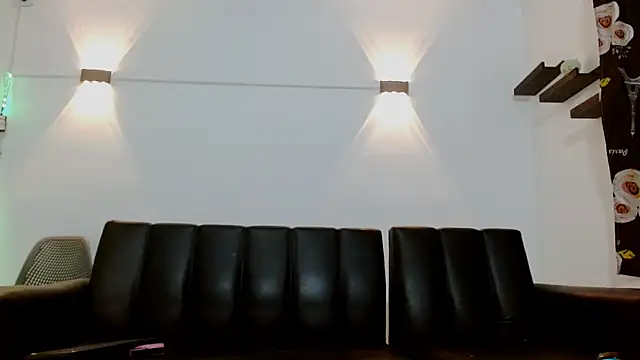 Snapshot of samxx_muscle chatting on February 8, 2026, 11:30 am samxx muscle online show from February 8, 2026, 11:30 am