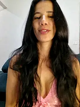 suzy20252 online show from November 12, 2025, 11:36 am