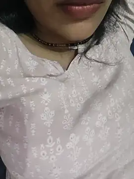 Snapshot of Eshwari_Chopra chatting on July 1, 2026, 2:28 pm Eshwari Chopra online show from July 1, 2026, 2:28 pm