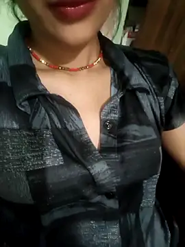 Eshwari Chopra online show from April 3, 2026, 3:35 am