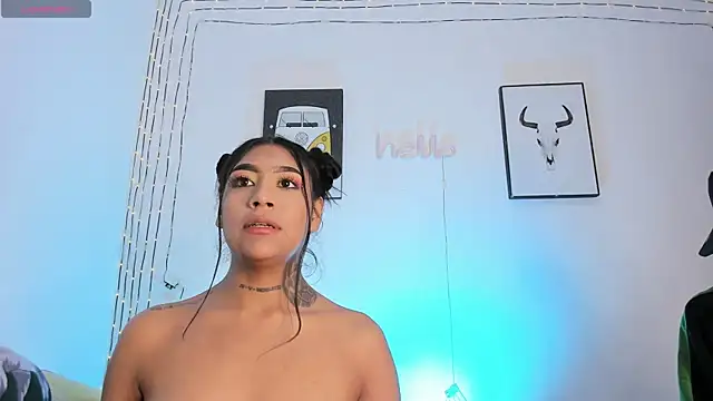 candyandmarilyn online show from December 19, 2025, 9:44 am