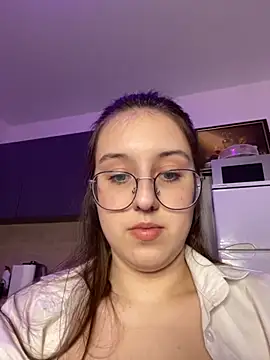 Snapshot of Vviikkssiikk chatting on October 16, 2025, 3:42 pm Vviikkssiikk online show from October 16, 2025, 3:42 pm