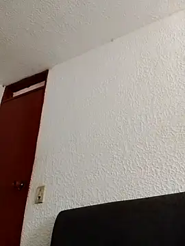 dulcewitch online show from October 21, 2025, 2:05 pm