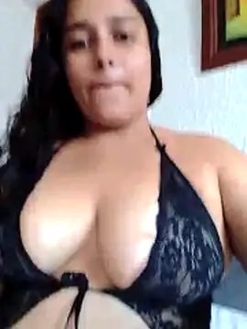 dulcewitch online show from March 13, 2026, 7:19 pm