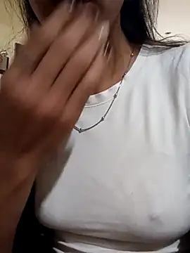 Camilitah online show from April 13, 2026, 6:56 pm