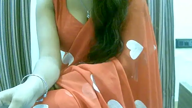 ragini m m s online show from November 4, 2025, 2:15 am