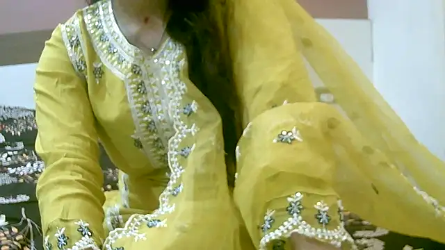 ragini m m s online show from September 22, 2025, 3:01 am