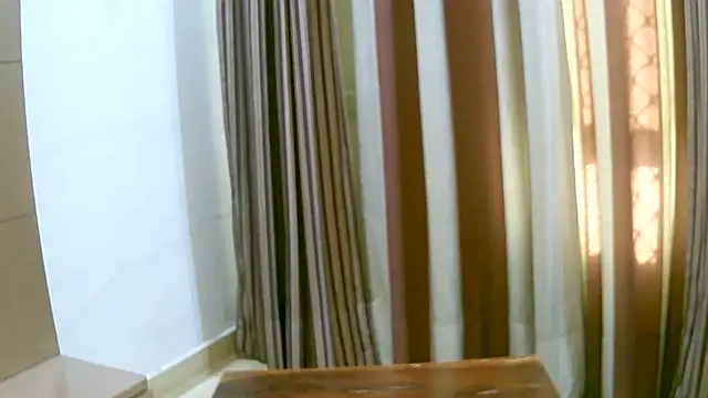 ragini m m s online show from October 3, 2025, 3:30 am