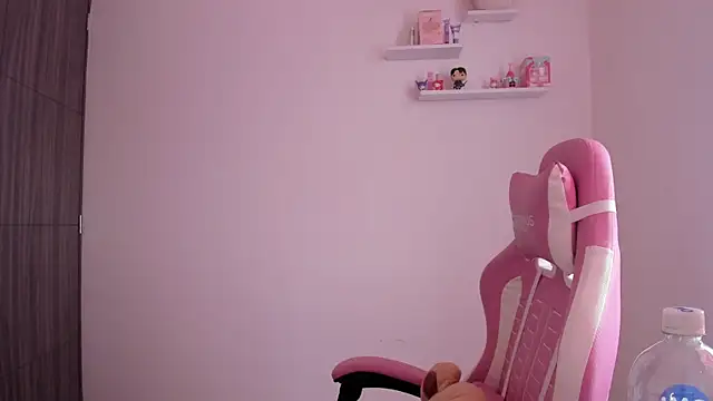 Snapshot of ImBunnyNova chatting on February 23, 2026, 5:57 pm ImBunnyNova online show from February 23, 2026, 5:57 pm