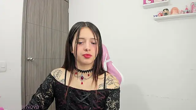 Snapshot of ImBunnyNova chatting on July 5, 2026, 12:37 am ImBunnyNova online show from July 5, 2026, 12:37 am