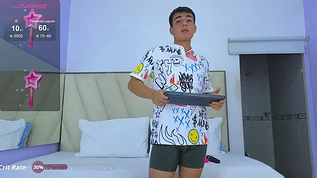 Hotboy21  online show from November 28, 2025, 3:39 am