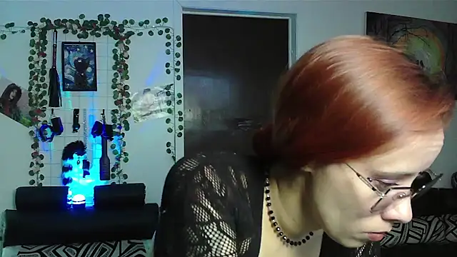 Snapshot of Lexxi_hot chatting on March 3, 2026, 5:42 pm Lexxi hot online show from March 3, 2026, 5:42 pm