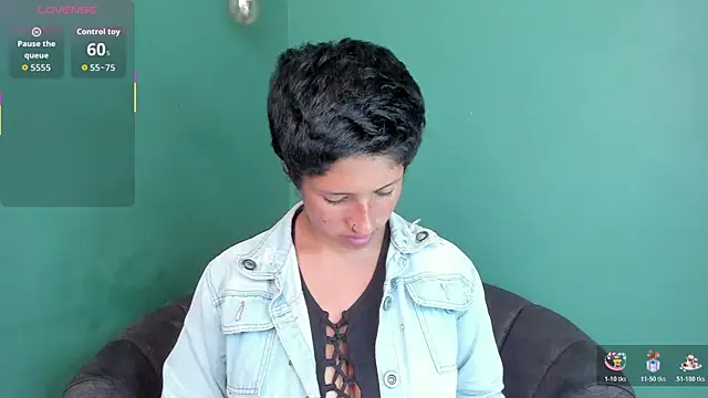 Elaine87  online show from December 22, 2025, 6:08 pm