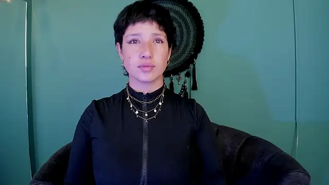 Elaine87  online show from February 20, 2026, 1:46 pm