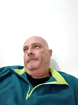 Snapshot of Alexis_Bull chatting on November 2, 2025, 4:45 pm Alexis Bull online show from November 2, 2025, 4:45 pm