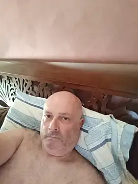 Snapshot of Alexis_Bull chatting on July 8, 2026, 2:07 pm Alexis Bull online show from July 8, 2026, 2:07 pm