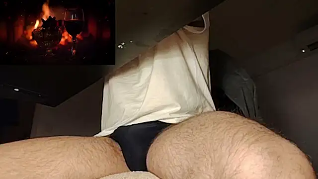 Snapshot of WhitePath chatting on November 1, 2025, 8:46 pm WhitePath online show from November 1, 2025, 8:46 pm