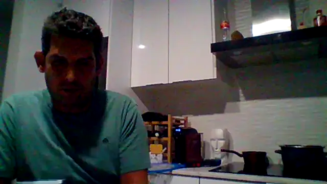 Snapshot of pauunico chatting on October 18, 2025, 7:38 pm pauunico online show from October 18, 2025, 7:38 pm