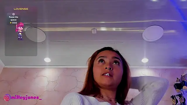 Snapshot of MilleyJones chatting on March 13, 2026, 11:59 am MilleyJones online show from March 13, 2026, 11:59 am