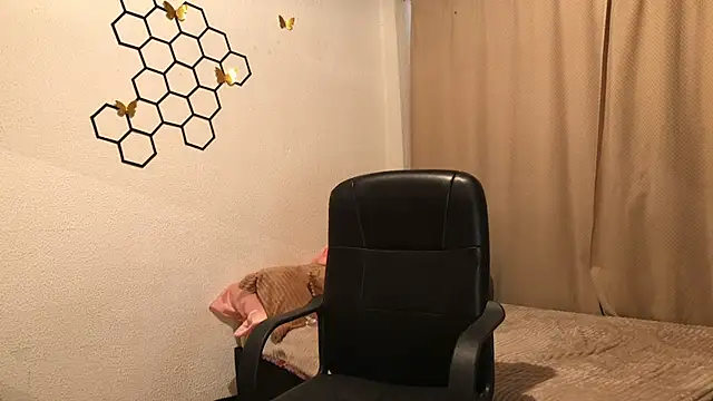 Snapshot of amelia_hall chatting on September 25, 2025, 12:11 pm amelia hall online show from September 25, 2025, 12:11 pm