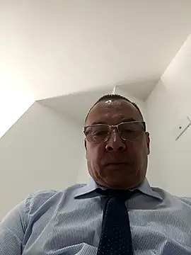 Snapshot of OrionStone chatting on September 29, 2025, 8:03 pm OrionStone online show from September 29, 2025, 8:03 pm