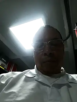 Snapshot of OrionStone chatting on September 23, 2025, 7:59 am OrionStone online show from September 23, 2025, 7:59 am