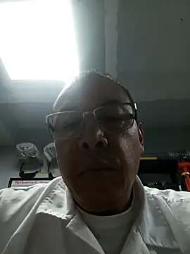 Snapshot of OrionStone chatting on September 18, 2025, 4:59 am OrionStone online show from September 18, 2025, 4:59 am