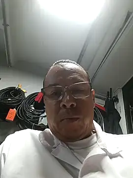 Snapshot of OrionStone chatting on September 22, 2025, 3:34 am OrionStone online show from September 22, 2025, 3:34 am