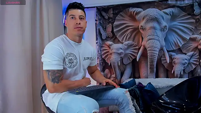 Snapshot of Lukas_Green chatting on September 14, 2025, 7:47 pm Lukas Green online show from September 14, 2025, 7:47 pm