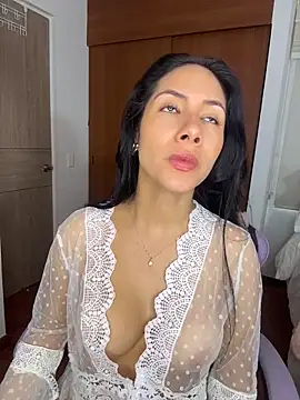 Snapshot of ArianaReynoldss chatting on March 30, 2026, 5:36 pm ArianaReynoldss online show from March 30, 2026, 5:36 pm