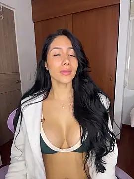 Snapshot of ArianaReynoldss chatting on April 1, 2026, 1:41 pm ArianaReynoldss online show from April 1, 2026, 1:41 pm