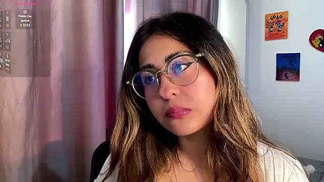 Snapshot of emma__bell_ chatting on October 8, 2025, 9:04 pm emma bell online show from October 8, 2025, 9:04 pm