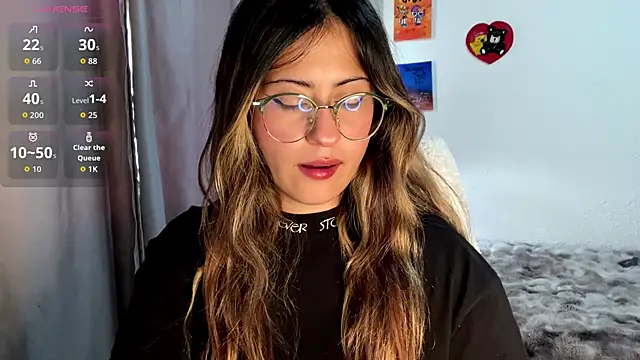 Snapshot of emma__bell_ chatting on September 10, 2025, 7:35 pm emma bell online show from September 10, 2025, 7:35 pm