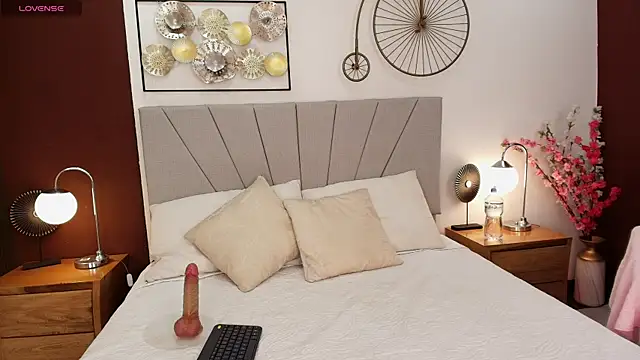 im eli1 online show from February 16, 2026, 8:40 pm