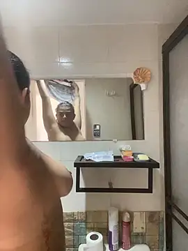 carlafox05 online show from April 16, 2026, 6:30 pm