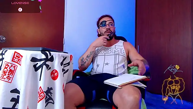 Snapshot of pirata_fitness chatting on April 16, 2026, 9:39 pm pirata fitness online show from April 16, 2026, 9:39 pm