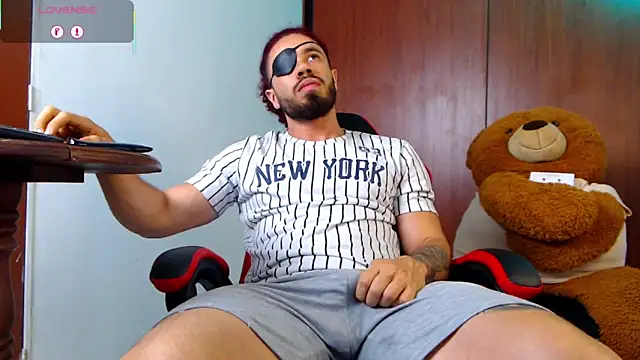 Snapshot of pirata_fitness chatting on September 8, 2025, 7:13 pm pirata fitness online show from September 8, 2025, 7:13 pm