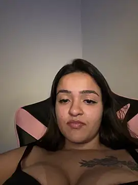 Snapshot of Manu_2002_ chatting on October 22, 2025, 1:54 pm Manu 2002 online show from October 22, 2025, 1:54 pm